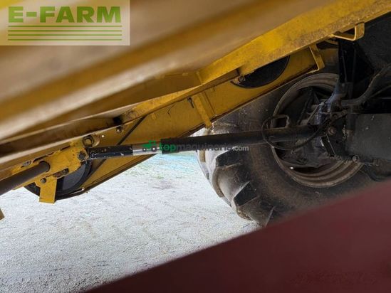 Cosechadora de Cereal - New Holland - cx 8070