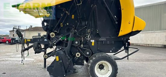 Empacadora gigant - New Holland - roll belt 180 se