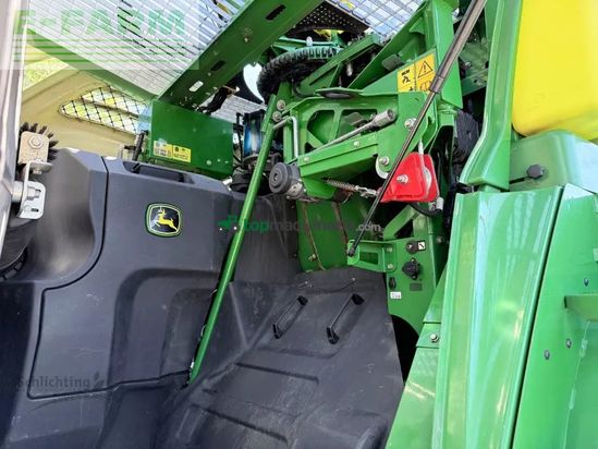 Cosechadora de Cereal - John Deere - 8300