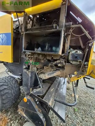 Empacadora gigant - New Holland - br7060