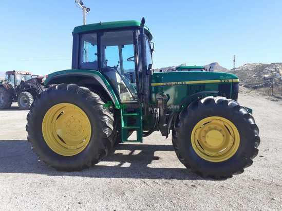 Tractor agrícola - John Deere - 6910