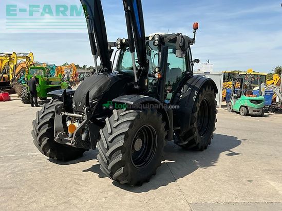 Tractor agrícola - Valtra - n174 unlimited tractor (st27280)