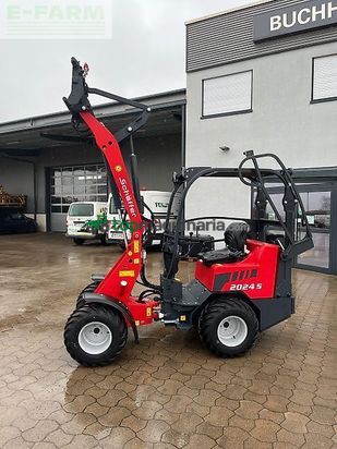 Minicargadora - Schaffer - 2024s