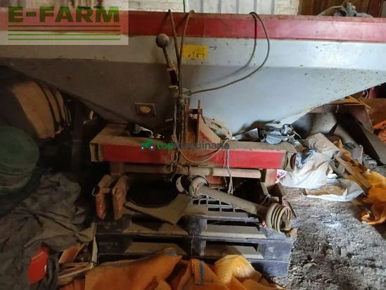 Esparcidor - Kuhn - comet zsb900