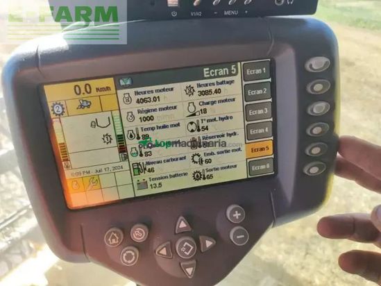 Cosechadora de Cereal - New Holland - cr9060