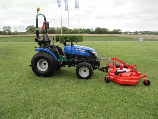 Tractor agrícola - Solis - 26 hst med frontlift,front pto og turf æk