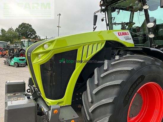 Tractor agrícola - Claas - xerion trac 5000 tractor (st26926)