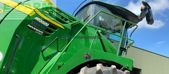 Cosechadora de Cereal - John Deere - 8300