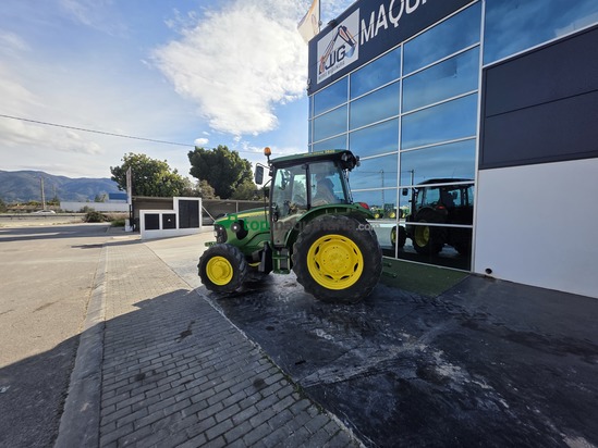 Tractor agrícola - John Deere - 5820