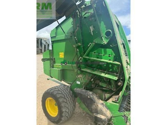 Empacadora gigant - John Deere - 864