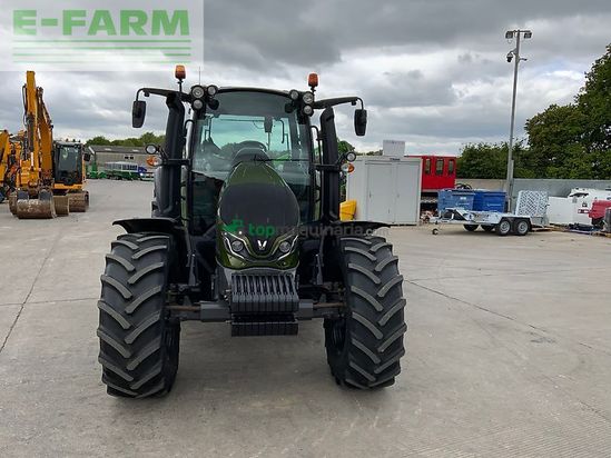 Tractor agrícola - Valtra - g135 active tractor (st26596)