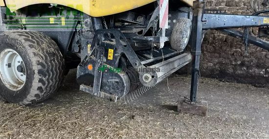 Empacadora gigant - New Holland - roll-belt 180 superfeed