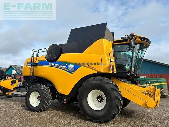 Cosechadora de Cereal - New Holland - cx 8.90 slh