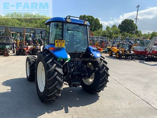 Tractor agrícola - New Holland - td5030 tractor (st23208)