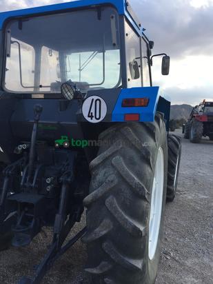 Tractor agrícola - Ebro - 8135