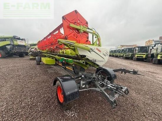Cosechadora de Cereal - Claas - trion 750 terra trac