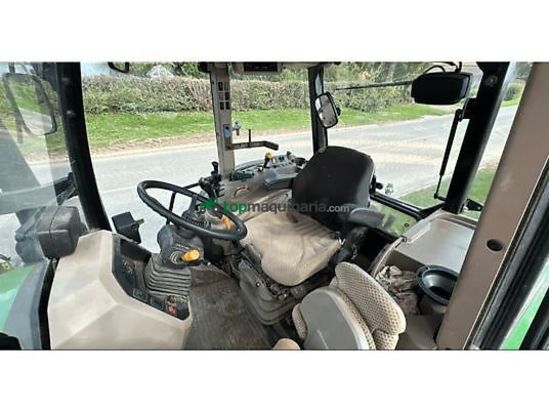 Tractor agrícola - John Deere - 5100m