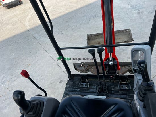 MINI EXCAVADORA KUBOTA KX018-4