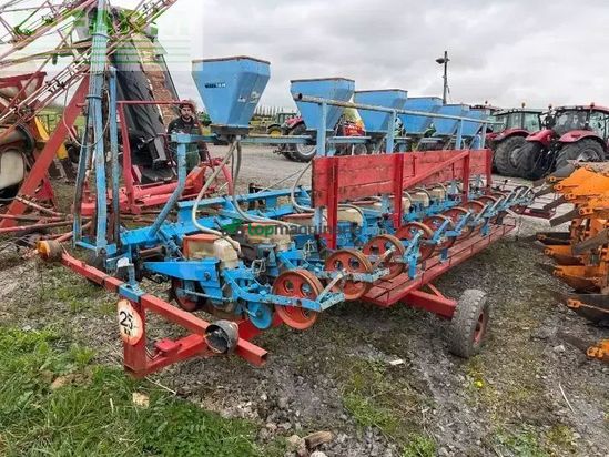 Sembradora monograno mecanica - Monosem - br 12r