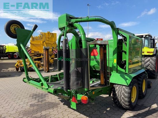 Empacadora gigant - John Deere - 744 premium
