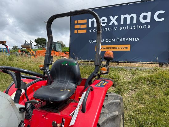Tractor agrícola - Branson - 3820