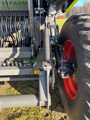 Empacadora gigant - Claas - variant 585 rc