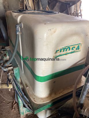 REcoje ramas y Pulverizador suspendido Fitosa 