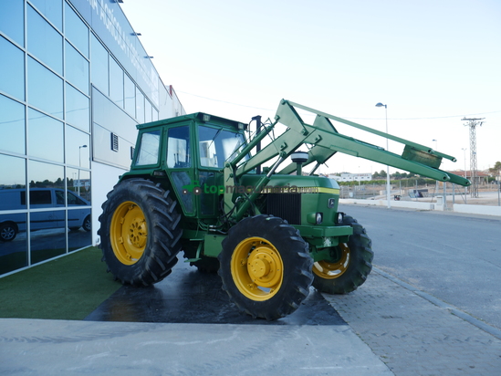 Tractor agrícola - John Deere - 3140
