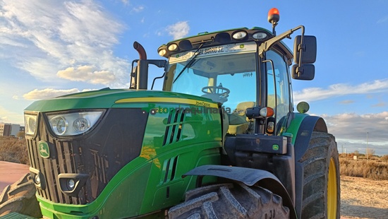 Tractor agrícola - John Deere - 6215R