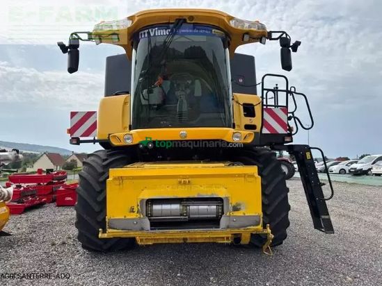 Cosechadora de Cereal - New Holland - cr 9070