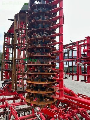 Combinado de siembra -  - saturn iv 6