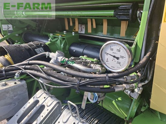 Empacadora gigant - Krone - comprima v 180 xc