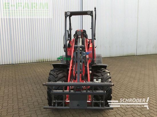 Minicargadora - Schaffer - 3650