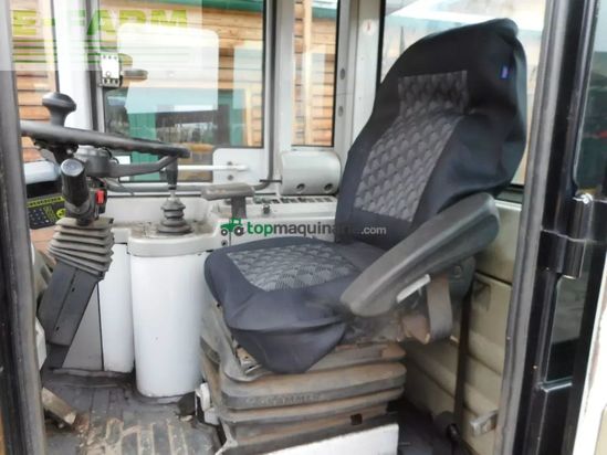 Minicargadora - Hyundai - hl740-7 mit hochkippschaufel u. volvo sw