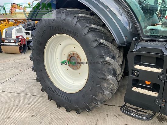 Tractor agrícola - Valtra - t174 hi tech tractor (st25043)