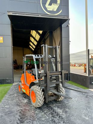 Carretilla diesel  Ausa Ch130 4x4