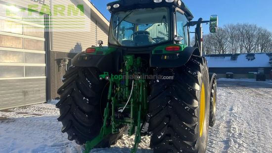 Tractor agrícola - John Deere - 6215r med frontlift