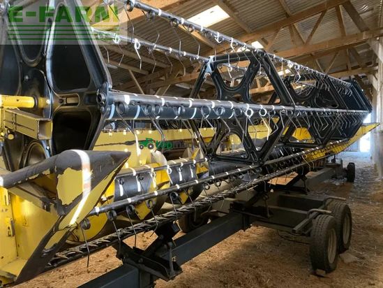 Cosechadora de Cereal - New Holland - tx67 sl