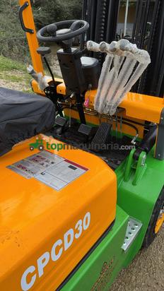 CARRETILLA ELEVADORA DIÉSEL DE EXTERIOR 3,5 Tn – NUEVA