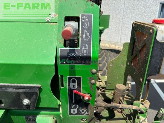 Empacadora gigant - John Deere - v461m