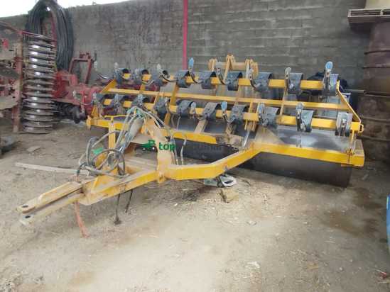  Rodillo cultivador de 4m en buen estado 