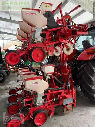 Sembradora monograno mecanica - Gaspardo - mti 8 + fronttank