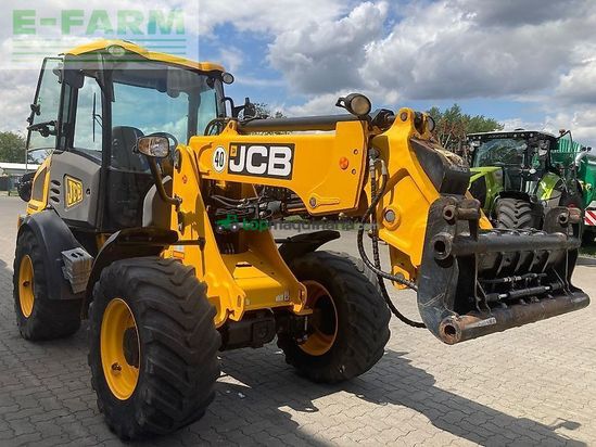 Minicargadora - JCB - tm220