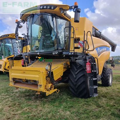 Cosechadora de Cereal - New Holland - cx8.70