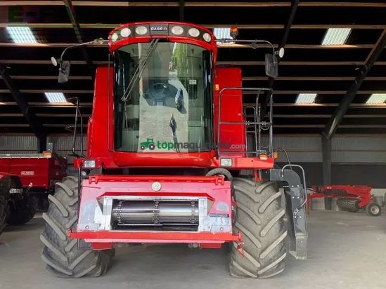Cosechadora de Cereal - Case IH - 7088