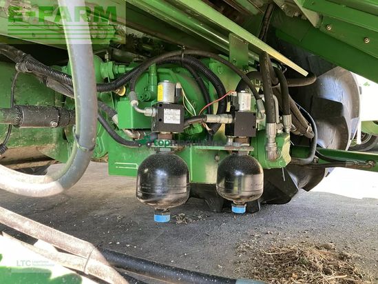 Cosechadora de Cereal - John Deere - t670