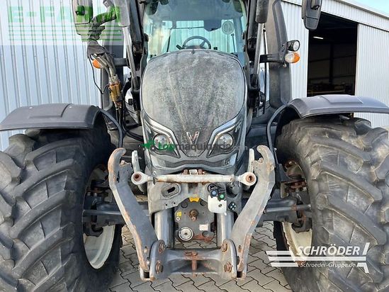 Tractor agrícola - Valtra - n 154 ea