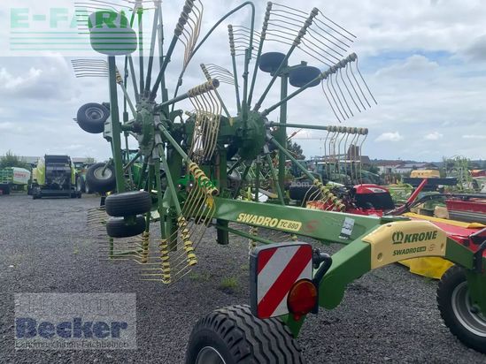 Rastrillo - Krone - schwadro tc 880