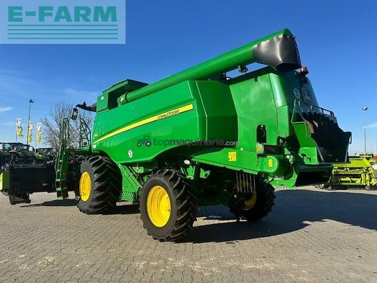 Cosechadora de Cereal - John Deere - t 560