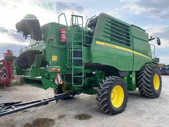 Cosechadora de Cereal - John Deere - t670